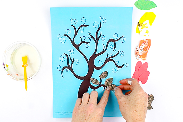 597x400 Accordion Leaf Autumn Tree Arty Crafty Kids