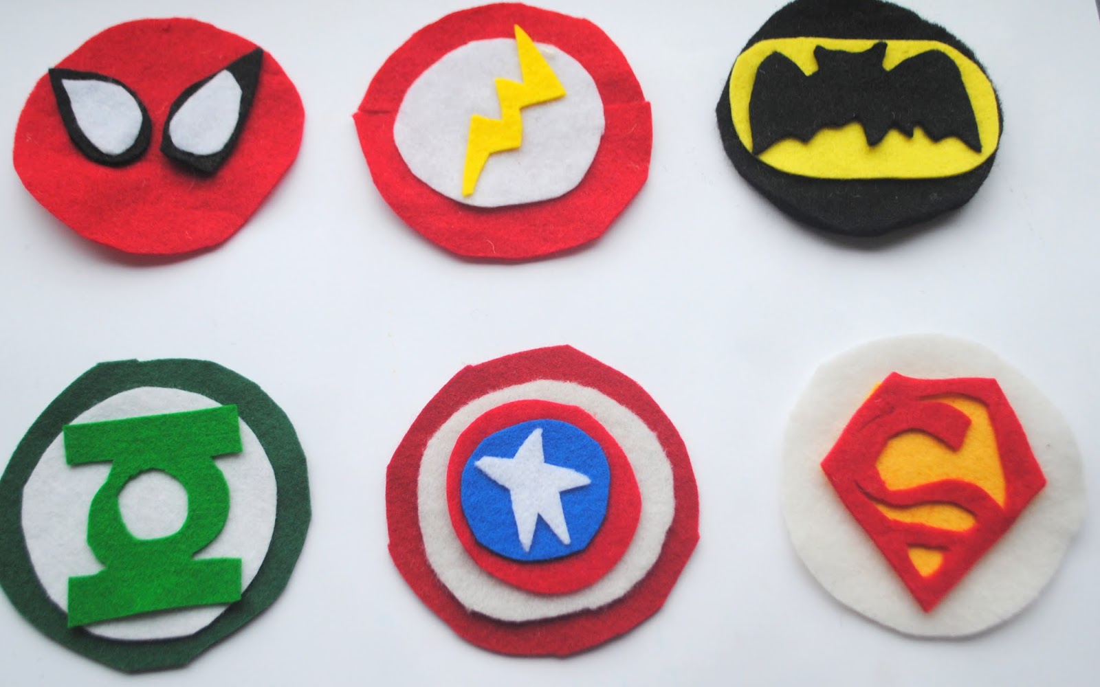 1600x1000 How To Draw Superhero Logos Step