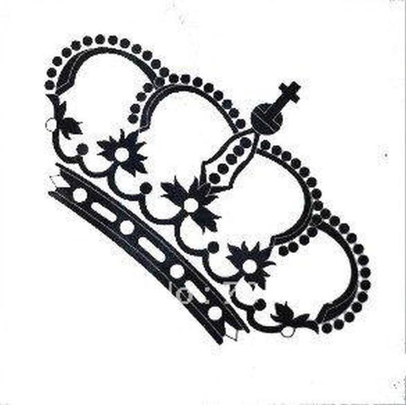 800x797 Awesome Crown Tattoo Design