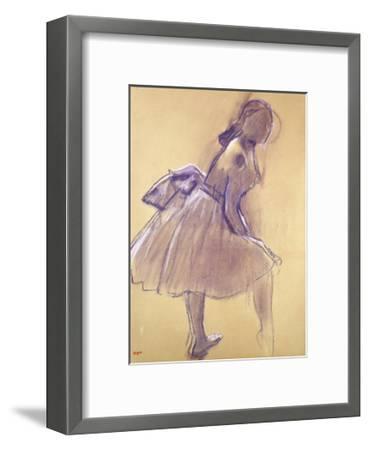 369x450 Dancer Standing, In Profile Danseuse Debout, De Profil