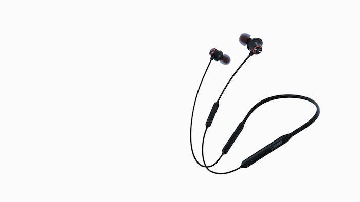 700x394 oneplus bullets wireless earphones with warp charge support