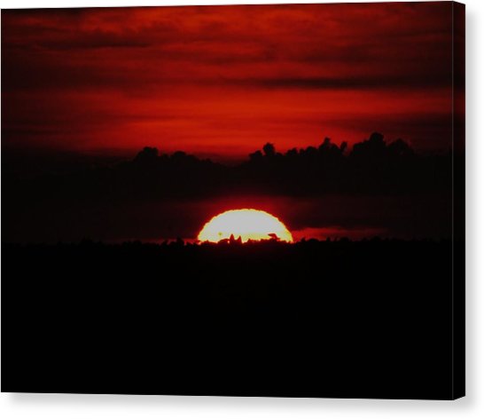 546x472 Hell Gate Canvas Prints