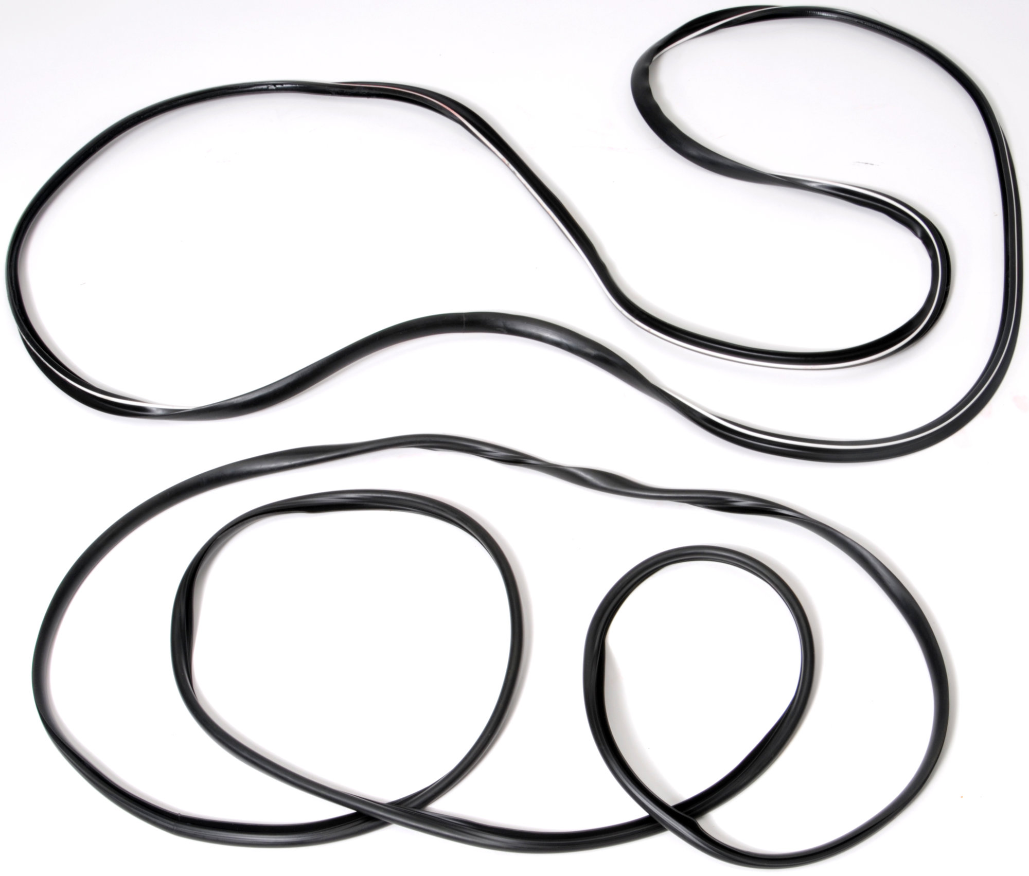 2000x1703 fairchild industries front windshield gasket with molding