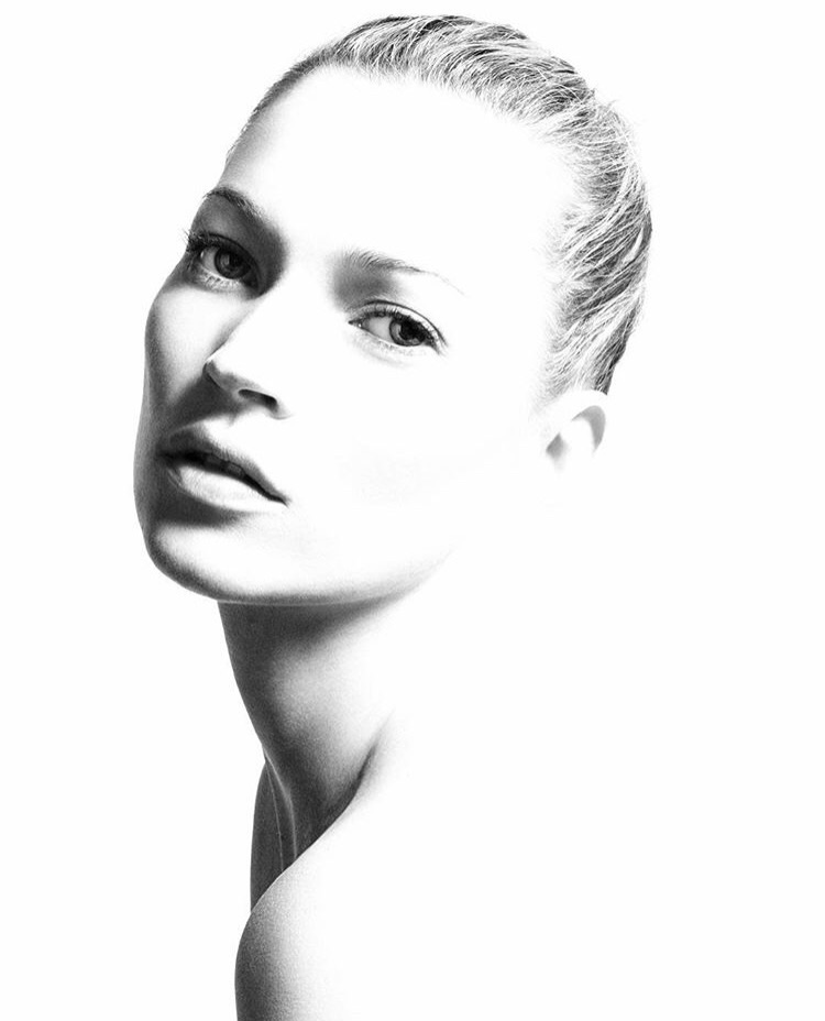 750x928 Friday Mood Maria Virgin