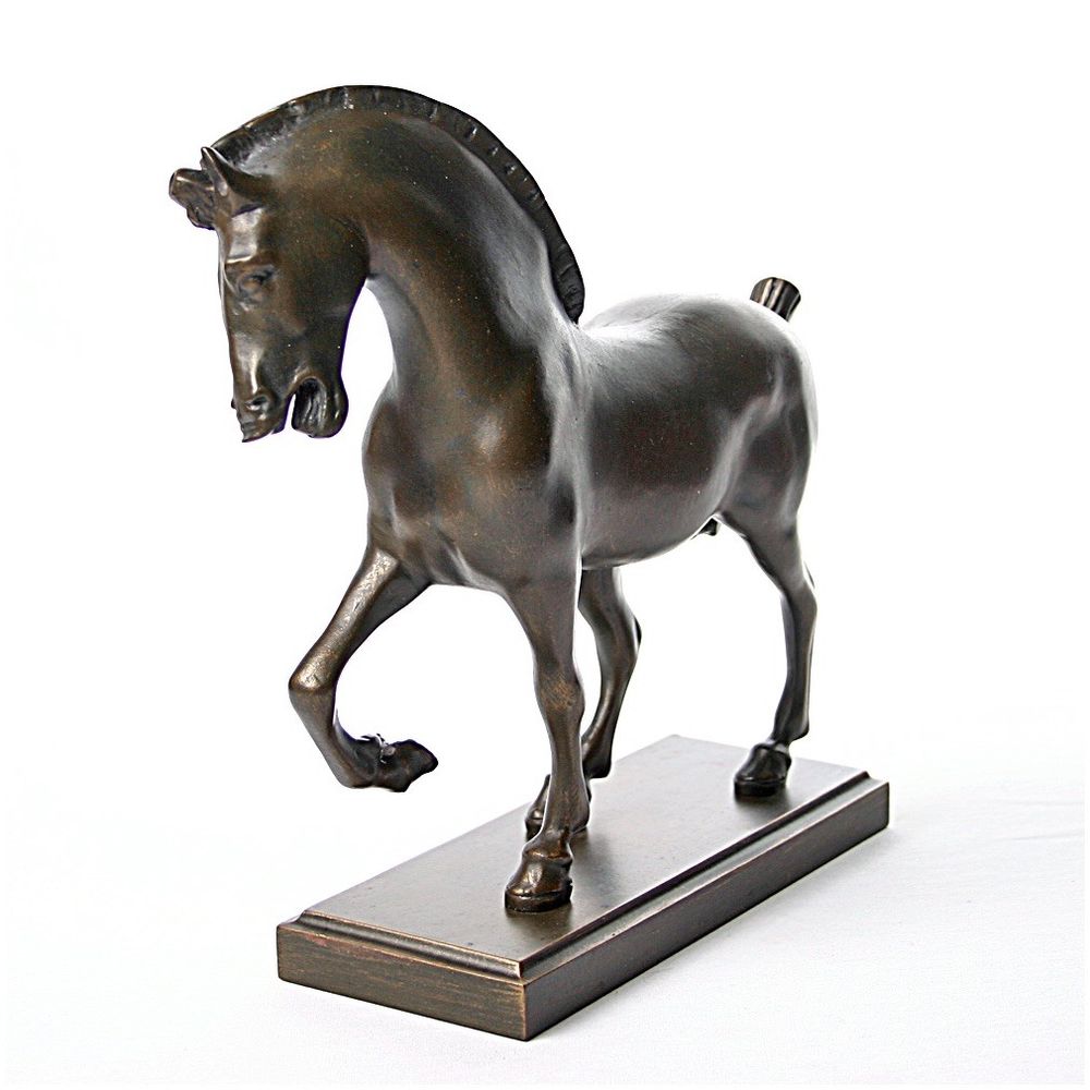 1000x1000 Horse Statue Walking Replica