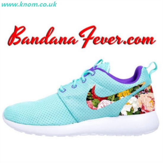 550x550 Nike Roshe Run Women Floral Print
