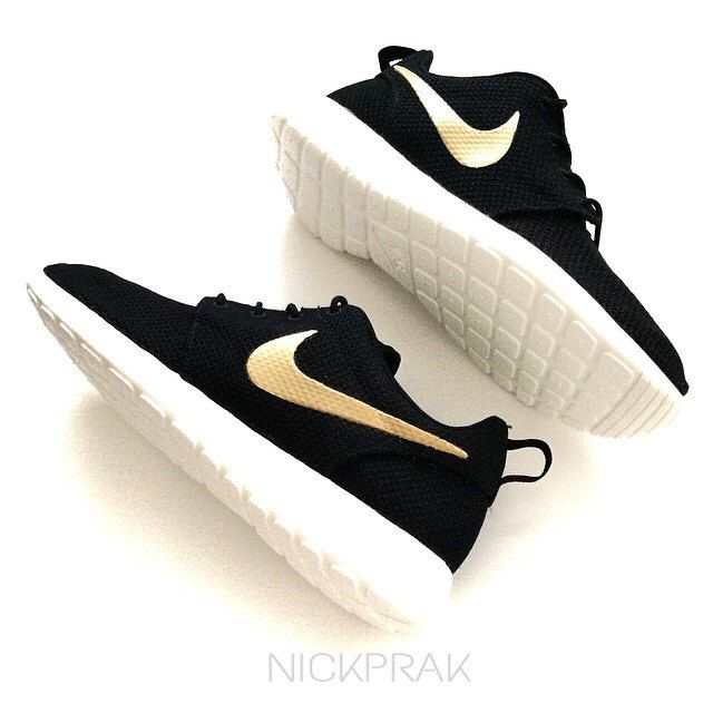640x640 Nike Roshe Run Hyperfuse Gold Trophy Vector