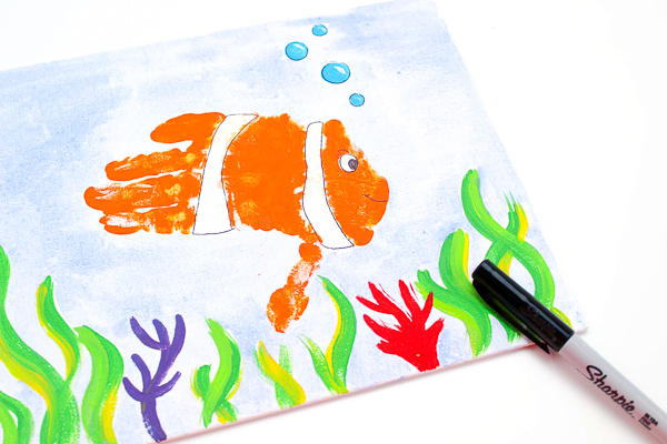 600x400 Easy Fun Handprint Fish Craft For Kids