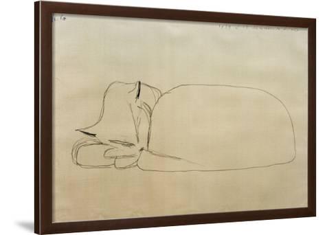 473x342 Sleeping Cat Giclee Print