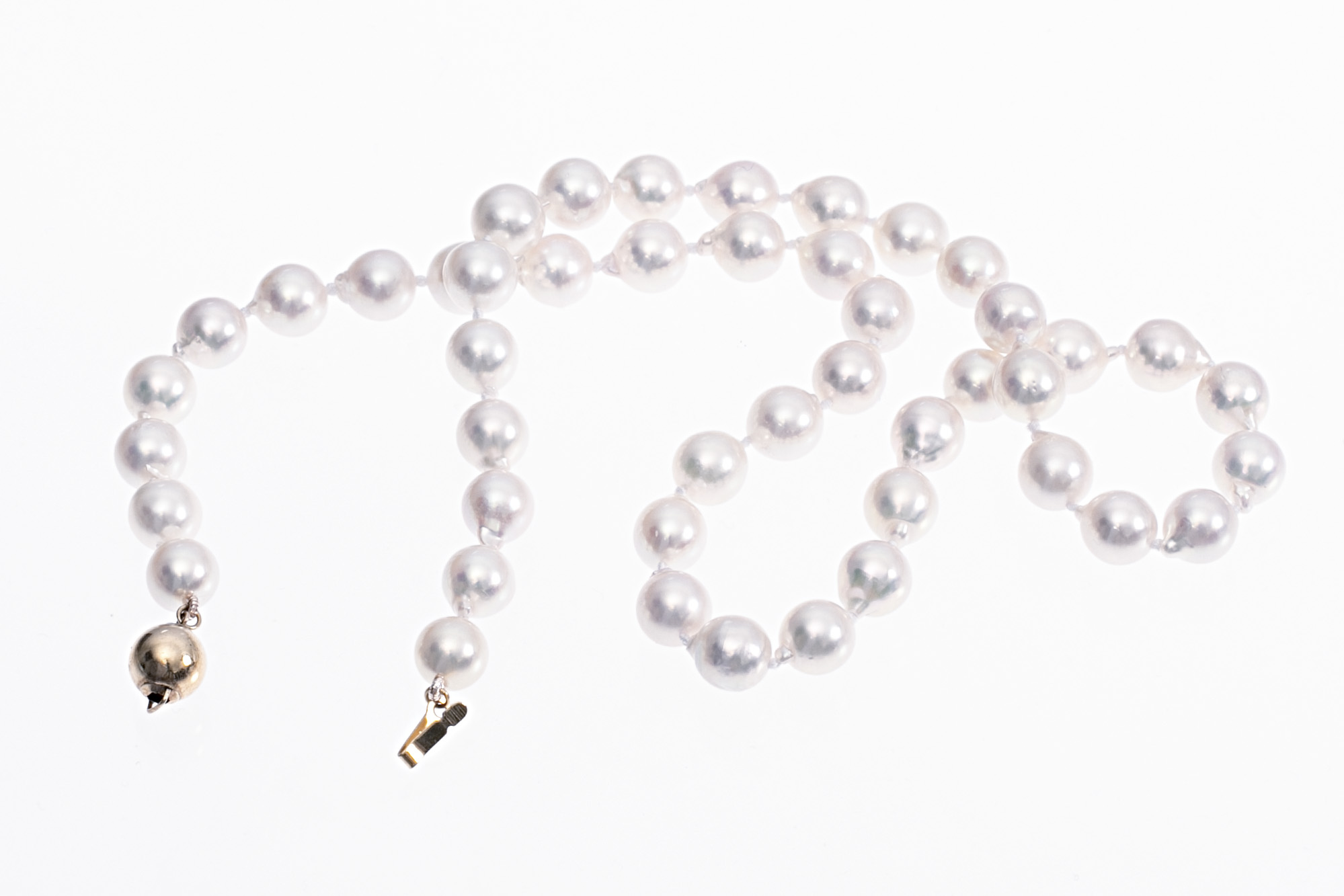 1999x1333 Standard Quality Akoya Cultured Pearl Necklace With Gold Clasp