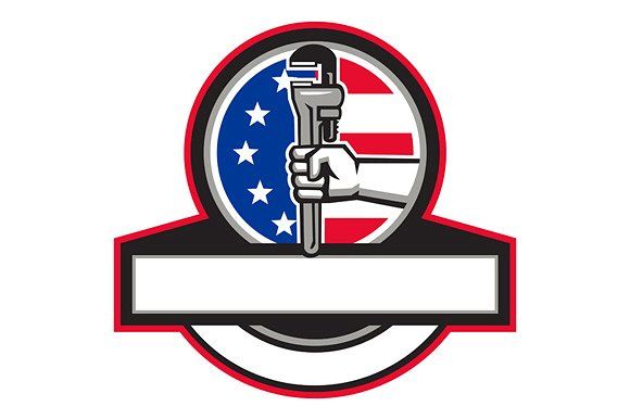 580x386 plumber hand holding pipe wrench