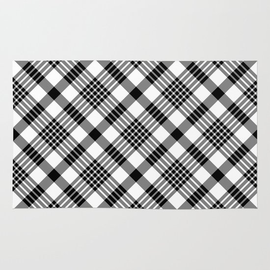550x550 black and white plaid pattern rug