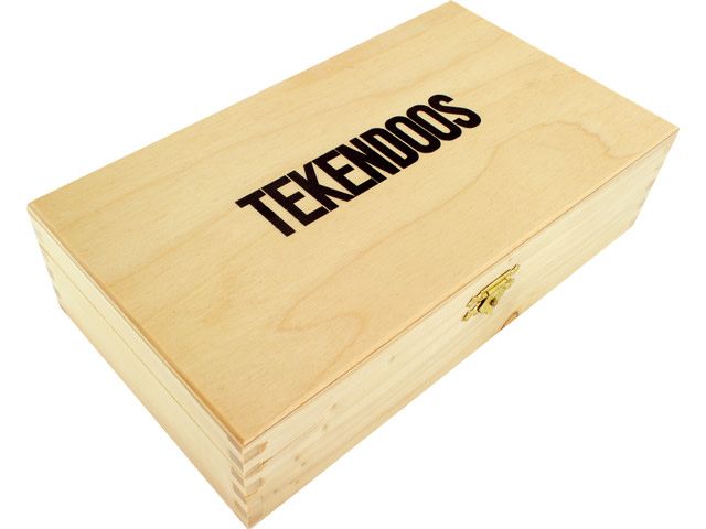 640x480 Retro Wooden Drawing Box