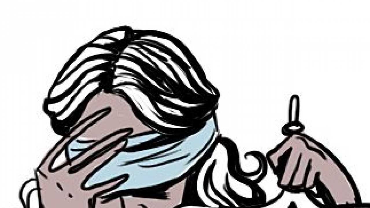 1280x720 Delhi Woman Sexually Assaults Autorickshaw Driver, Friend Films