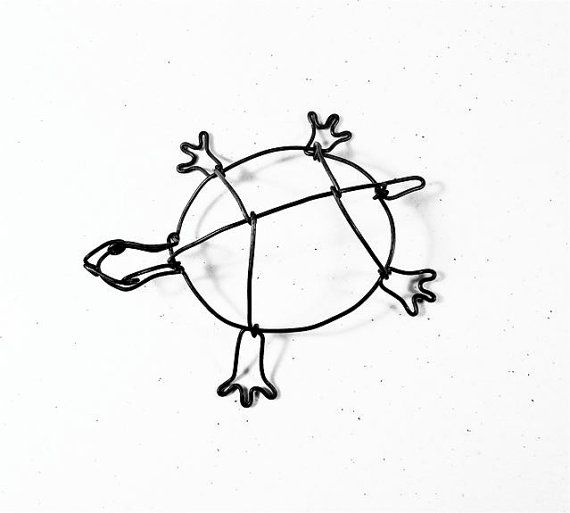 570x513 Turtle Wire Sculpture