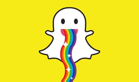 590x350 snapchat group how to make a snapchat group with your friends