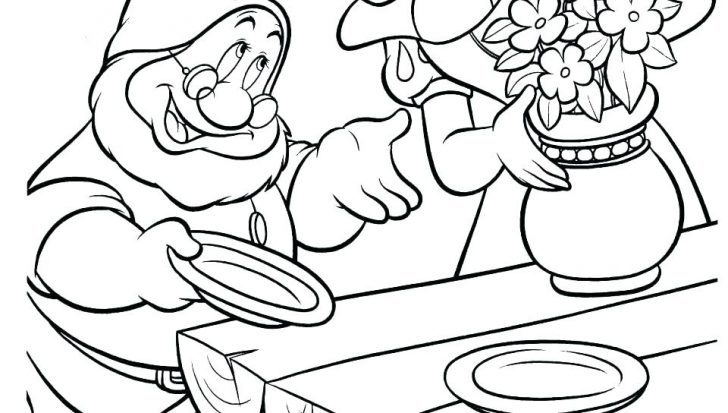 728x413 Princess Snow White Friends Disney Coloring