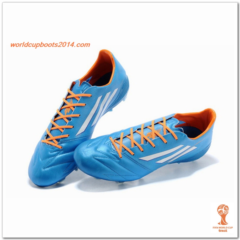 835x835 soccer cleat drawing