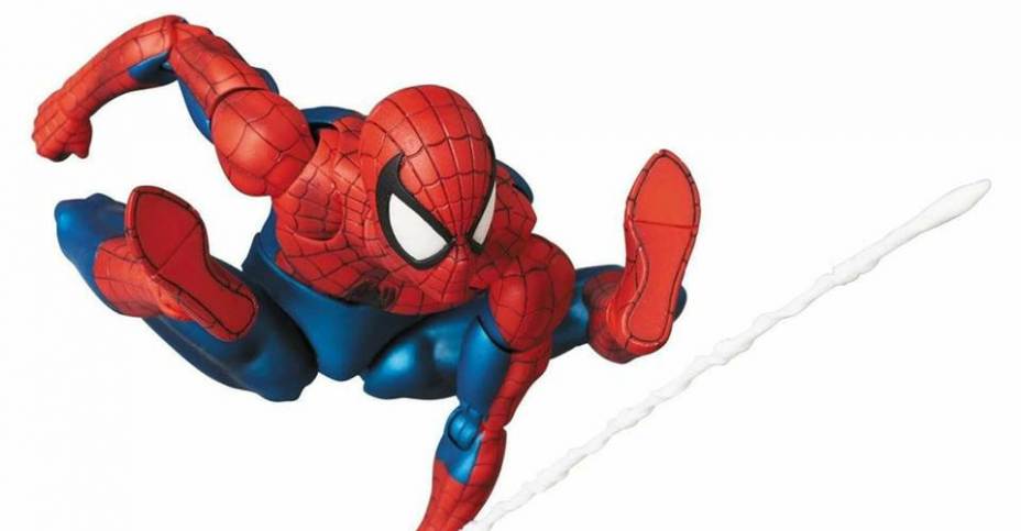 928x483 New Photos And Details For The Mafex Spider Man Comic Version