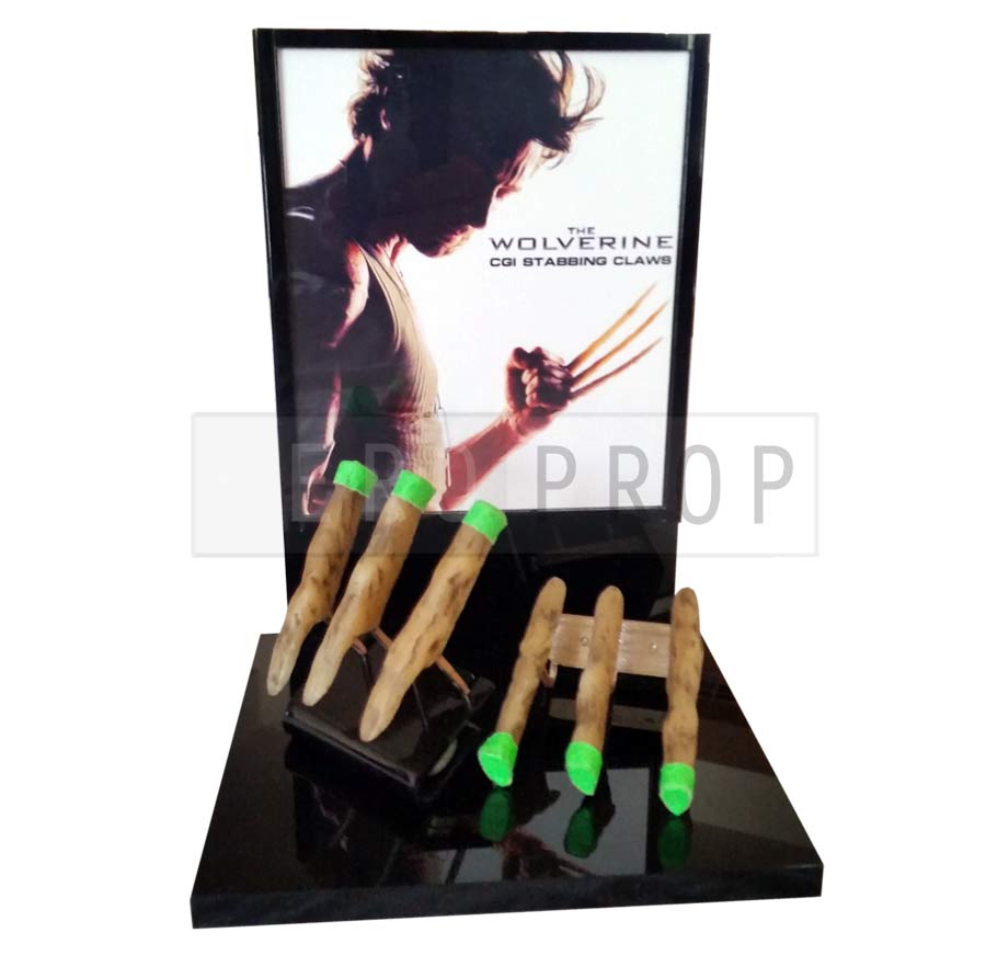 900x882 the wolverine sfx cgi stabbing bone claws