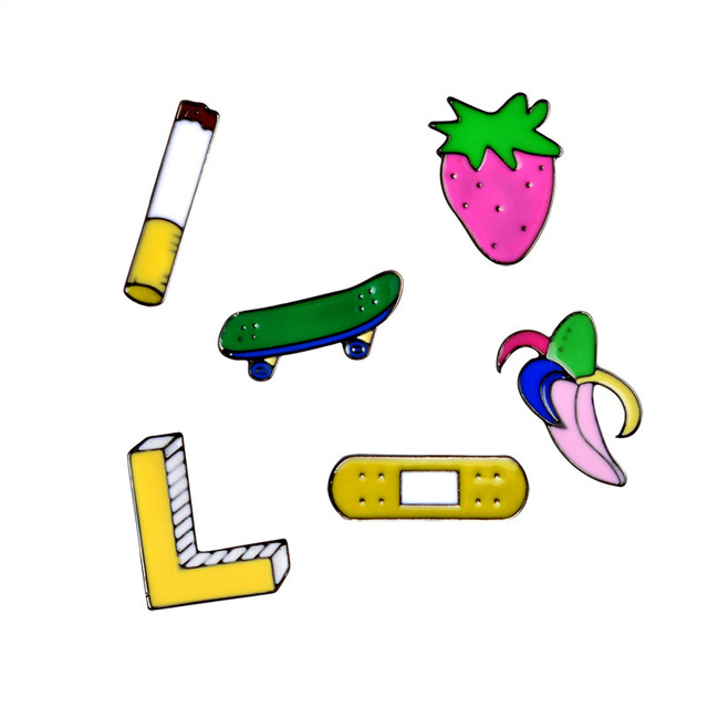 640x640 Cartoon Smoke Skate Band Aid Banana Strawberry Metal Brooch Pins