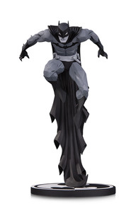 192x291 Batman Black Amp White Batman By Jonathan Matthews Statue Dc