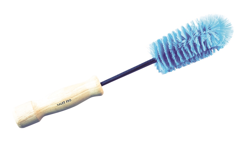 800x533 Long Reach Wheel Brush