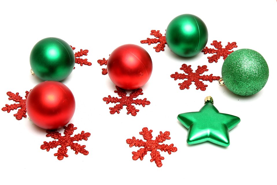 958x639 Ornaments Free Stock Photo Red And Green Christmas Ornaments