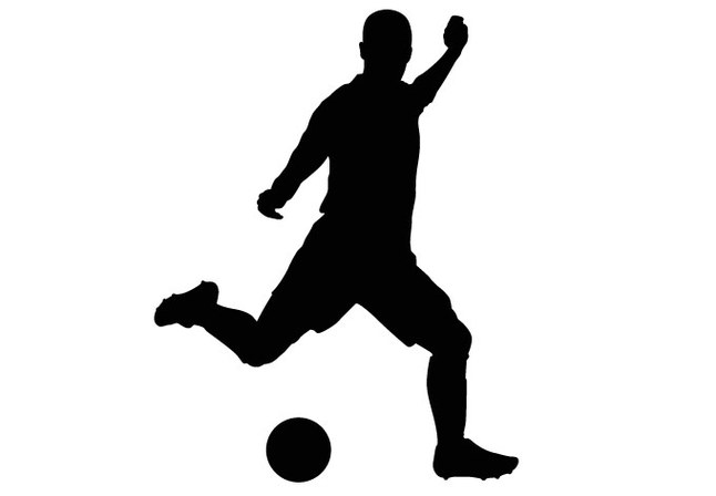 646x448 Soccer Players Clipart