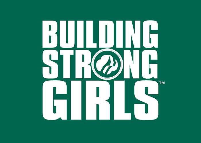 700x500 Girl Scouts Badge Earning Activity Jewelry Making Boston Ma