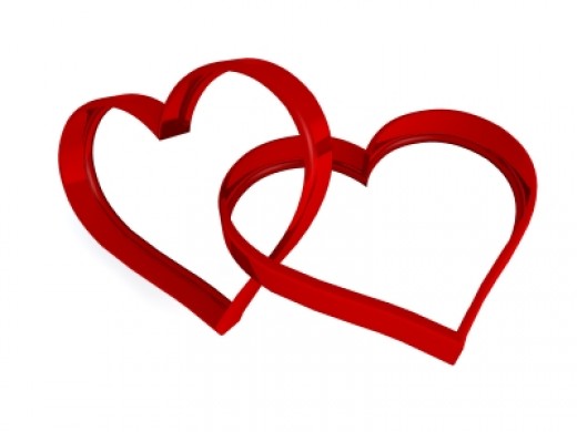 520x390 Intertwined Hearts Group