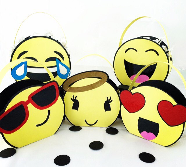 640x573 Emoji Partyemoji Party Bagsemoji Goody Bagsemoji Treat