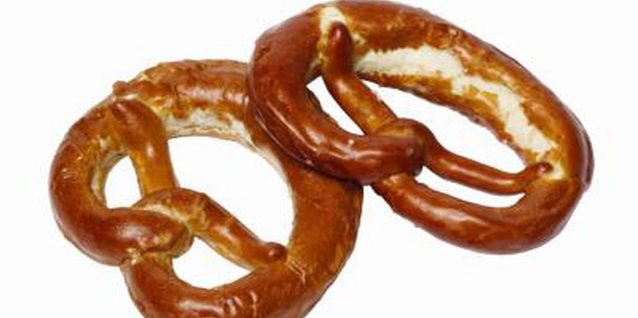 638x318 Baking Pretzels With Lye On Aluminum