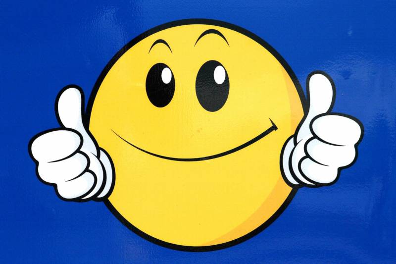 Smiley Face Thumbs Up