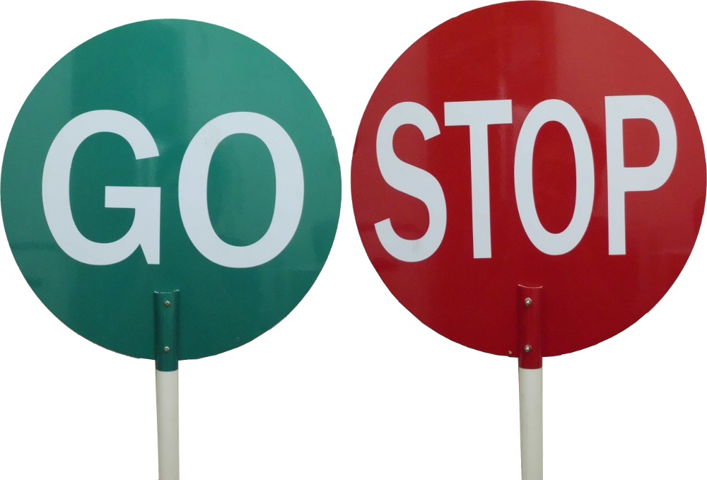 1000x679 Traffic Stop Go Sign Cw Pole 400x400mm Workplace Safety Horme