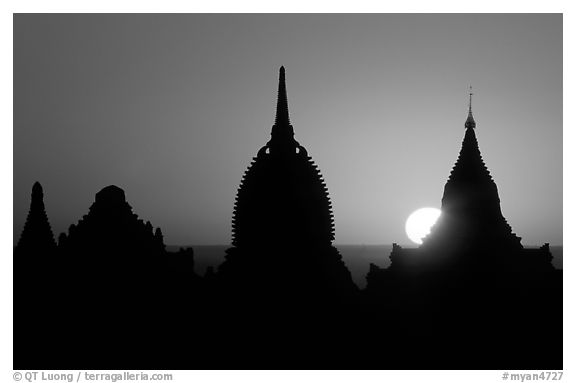 576x383 Black And White Picturephoto Sunrise. Bagan, Myanmar