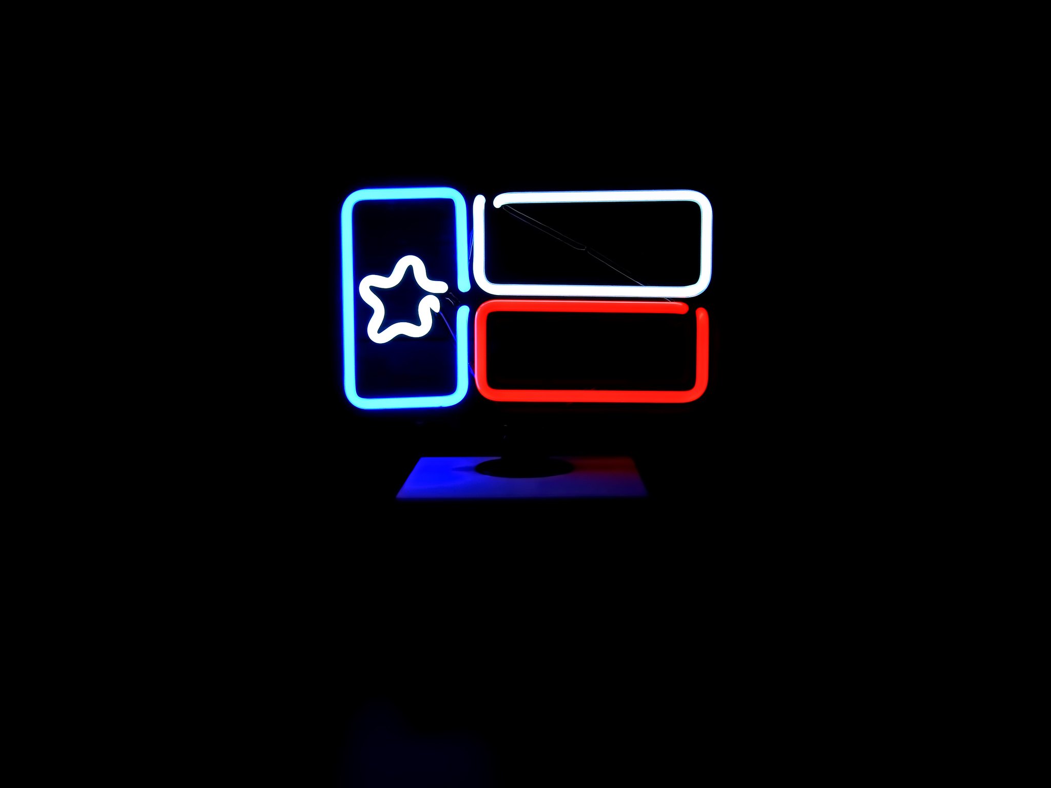 2048x1536 Desktop Texas Flag Neon