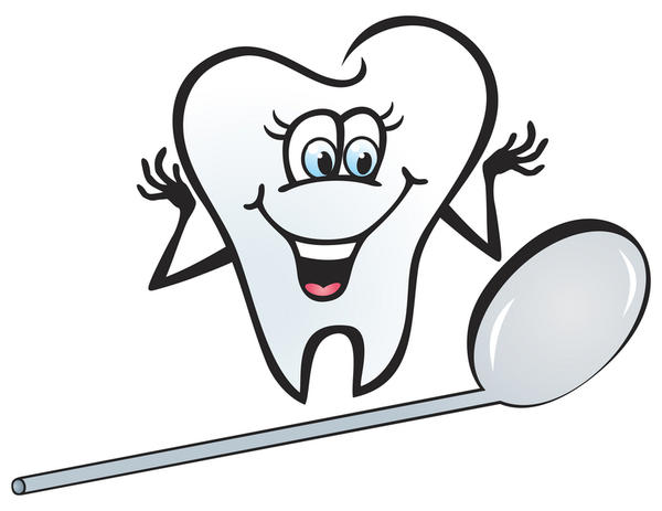 600x463 Chipped Canine Tooth