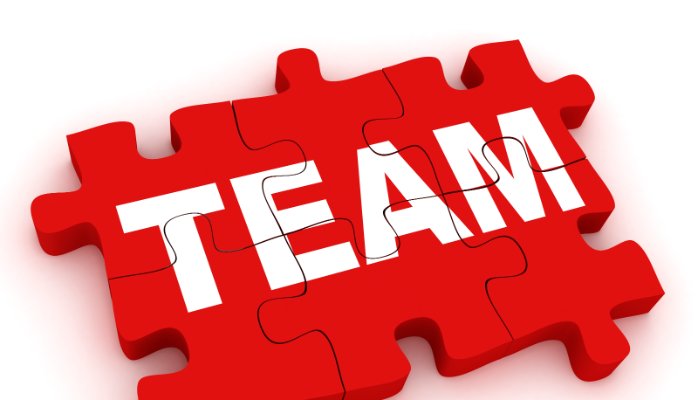 698x400 Pizza And Bowling Or Working Better Together Team Building V