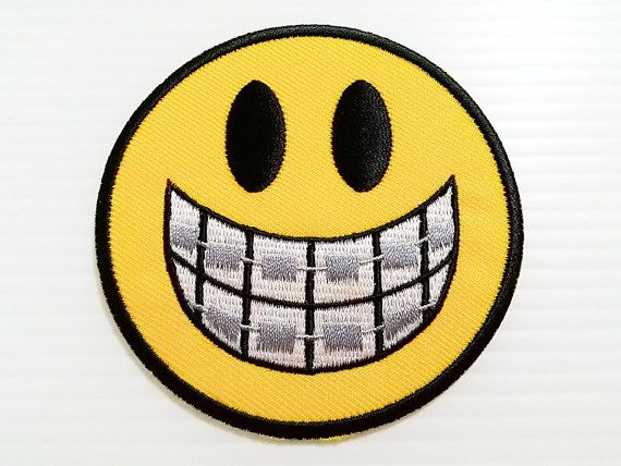 570x428 Best Yellow Smiley Face Ideas Big Smiley Face